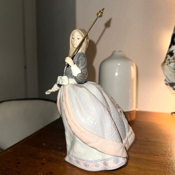 Lladro 5211 Porcelain Figurine Girl With Parasol Spain Collectible 8" Tall - Picture 2 of 6